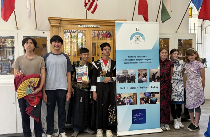 Volunteering in Asian Pacific heritage festival day