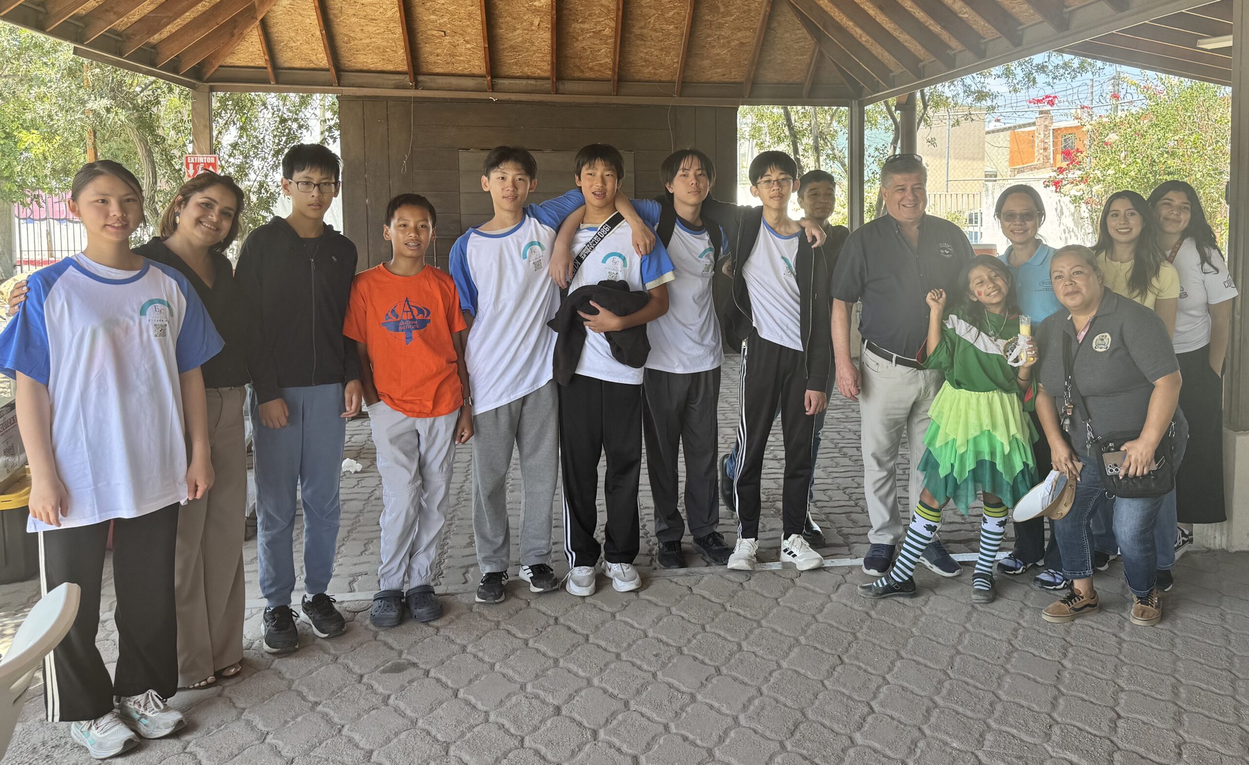 ESC Club Brings STEM, Culture, and Cross-Border Friendship to CWB Tijuana Summer Camp Day